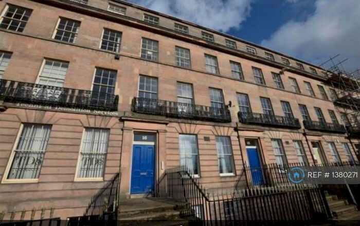 2 Bedroom Flat To Rent In Hamilton Square, Birkenhead, CH41