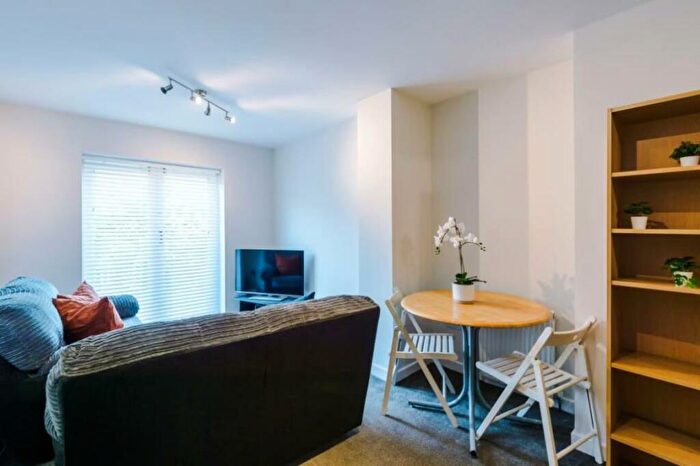 2 Bedroom Flat To Rent In Selborne Gardens, Newcastle Upon Tyne, NE2