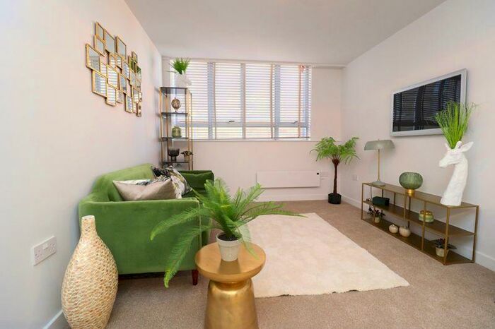 2 Bedroom Apartment To Rent In - Eastgate Street, Gloucester, GL1