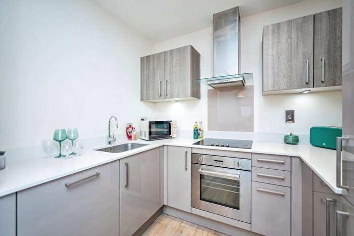 1 Bedroom Apartment For Sale In Pegasus Way, Gillingham, ME7