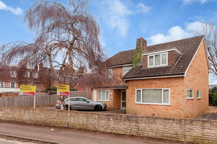 Studio To Rent In Cemetery Road, Abingdon, OX14