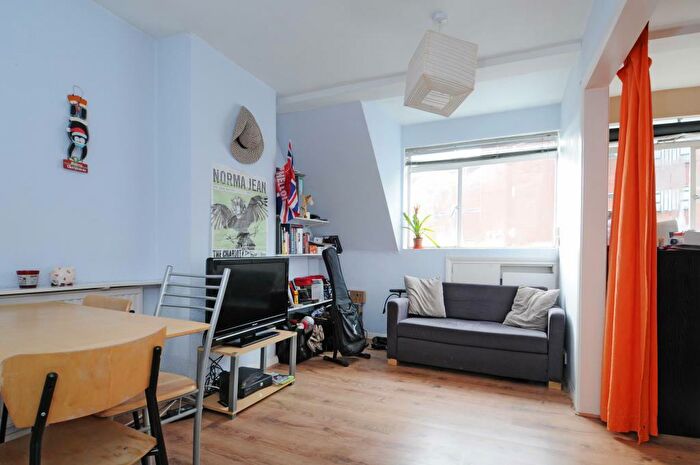 1 Bedroom Apartment To Rent In Highgate Hill, London, N19