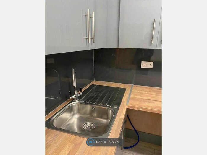 1 Bedroom Flat To Rent In Coppermill Lane, London E17