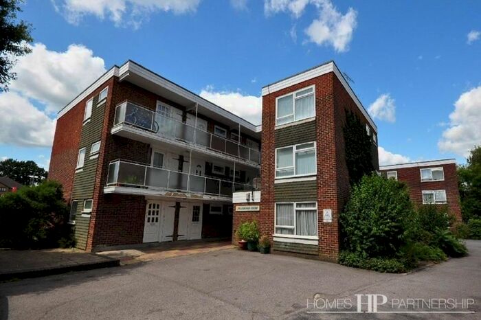 1 Bedroom Flat To Rent In Barnfield Road, Caledonian House, RH10
