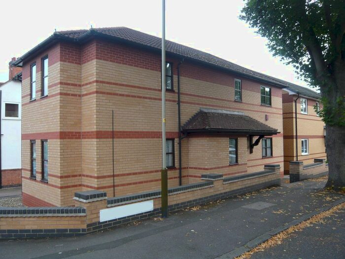 2 Bedroom Flat To Rent In Freemantle Road, Leicester, LE2