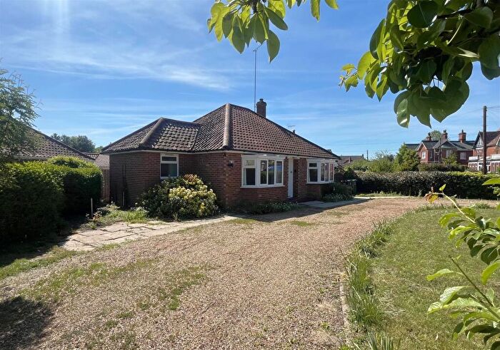 3 Bedroom Detached Bungalow For Sale In Station Road, Harleston, IP20