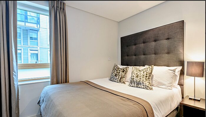 3 Bedroom Flat To Rent In Merchant Square, London, W2