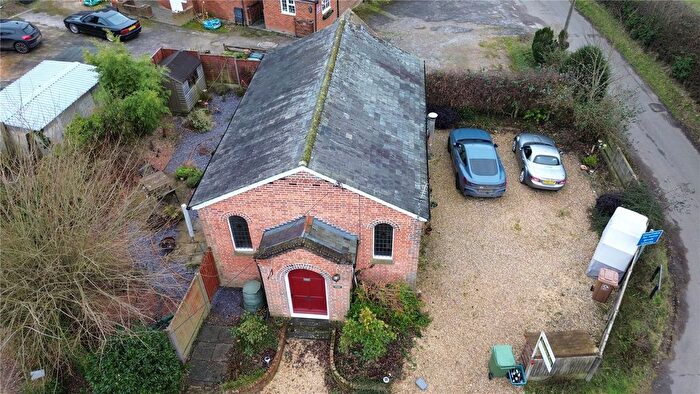 2 Bedroom Detached House For Sale In White Hart Lane, Tadley, Hampshire, RG26