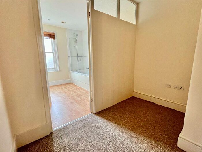 2 Bedroom Terraced House For Sale In Lewes Road, Newhaven, BN9