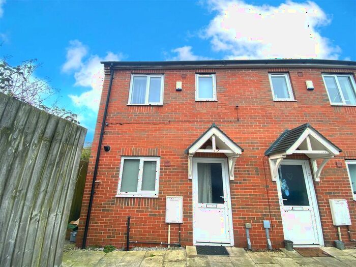 2 Bedroom End Of Terrace House To Rent In Muriel Gardens, Bulwell, Nottingham, NG6