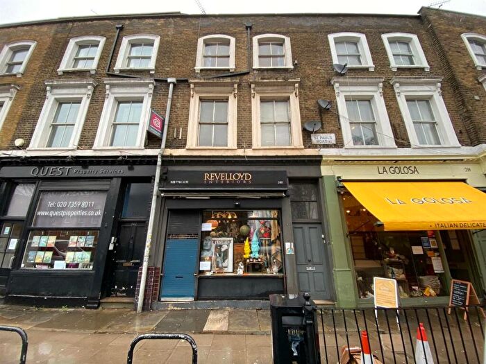 Apartment To Rent In St. Pauls Road, London, N1
