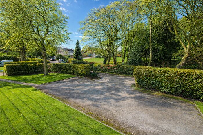 1 Bedroom Flat For Sale In Chestnut Court, Leyland, Lancashire, PR25