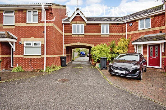 1 Bedroom Link Detached House To Rent In Lennox Drive, Wickford, SS12