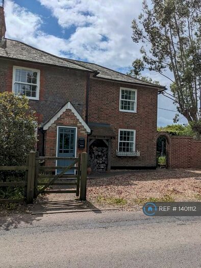 4 Bedroom Semi-Detached House To Rent In Crookham Common Road, Brimpton, RG7