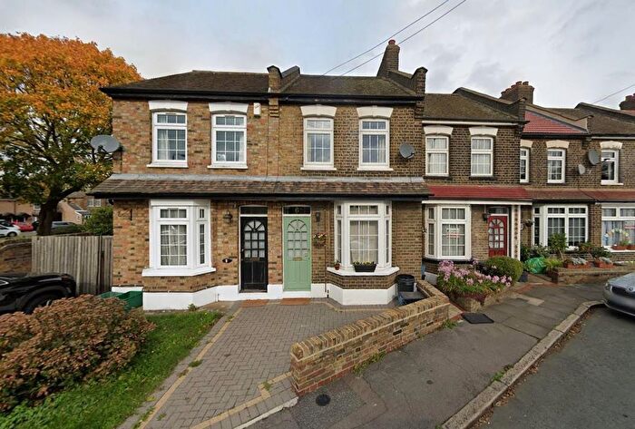 2 Bedroom Terraced House To Rent In Railway Street, Romford, RM6