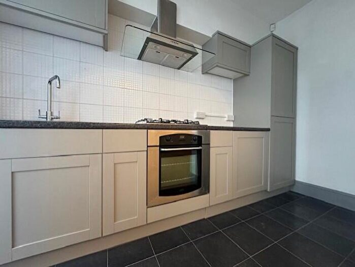 2 Bedroom Apartment To Rent In Caledonia Place, Bristol, BS8