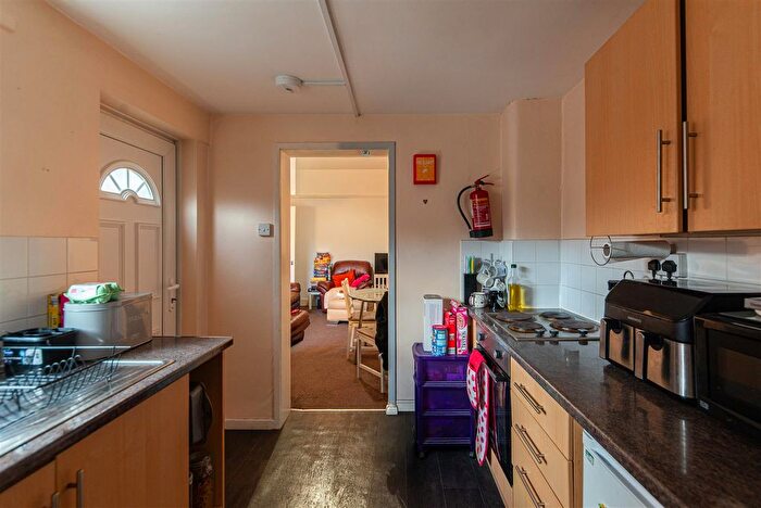 2 Bedroom Flat To Rent In Doncaster Road, Sandyford, Newcastle Upon Tyne, NE2