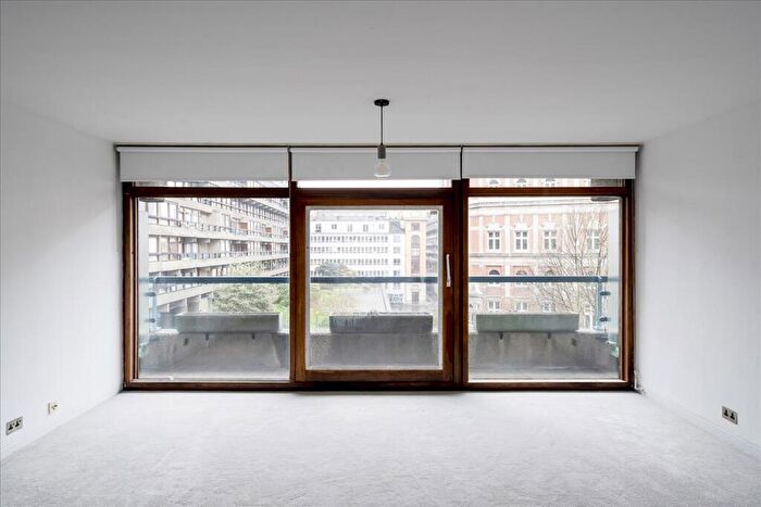 Apartment To Rent In Breton House, Barbican, London, EC2Y
