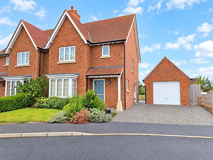 3 Bedroom Property For Sale In Higher Stour Meadow, Marnhull, Sturminster Newton, DT10