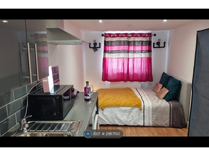 Studio To Rent In Fountains Garth, Bracknell, RG12