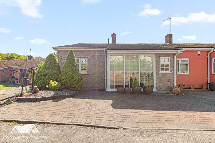 3 Bedroom End Terrace House For Sale In Collins Meadow, Harlow, CM19