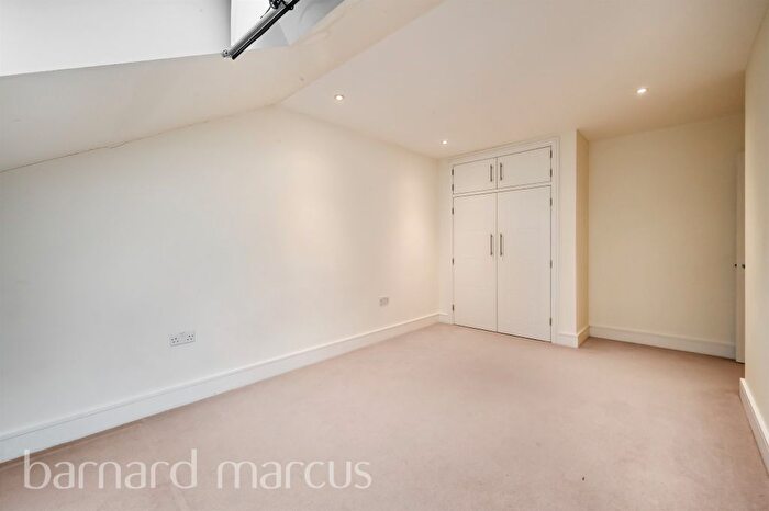 1 Bedroom Flat For Sale In Courland Grove, London, SW8