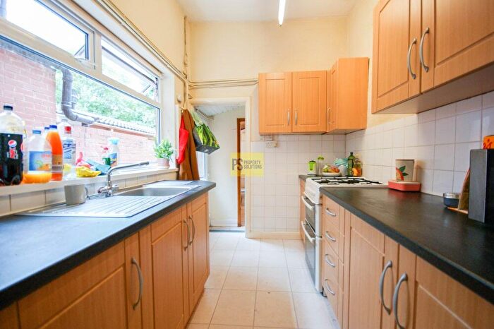 4 Bedroom Terraced House To Rent In Alton Road, Selly Oak, Birmingham, B29