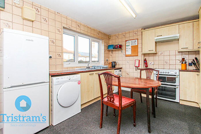 1 Bedroom Semi-Detached House To Rent In Room, Boundary Road, Beeston, NG9