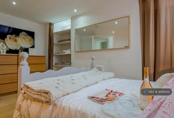 1 Bedroom Flat To Rent In Newland, Lincoln, LN1