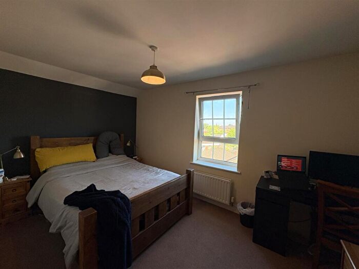 2 Bedroom Apartment To Rent In Gladstone Mill, Warrington Street, Stalybridge, SK15