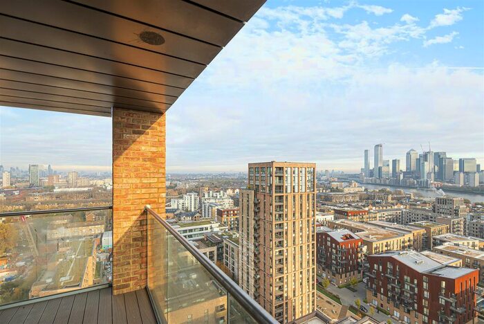 2 Bedroom Flat To Rent In Malmo Tower, London, SE8