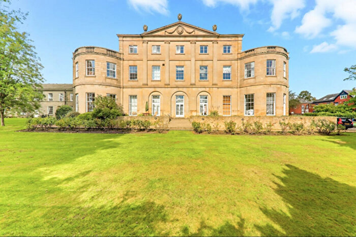 2 Bedroom Maisonette For Sale In Hanover Square, Leeds, LS3