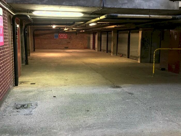 Garage / Parking To Rent In Ollgar Close, London, W12