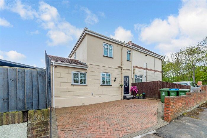 2 Bedroom Semi Detached House For Sale In Grasmere Road, Bexleyheath, Kent, DA7