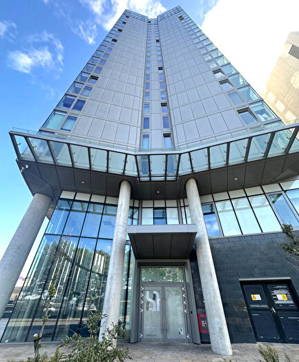 1 Bedroom Apartment For Sale In The Tower, Plaza Boulevard, Liverpool, L8