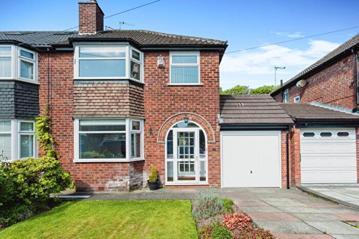 3 Bedroom Semi-Detached House To Rent In Woodgarth Lane, Worsley, Manchester, Greater Manchester, M28