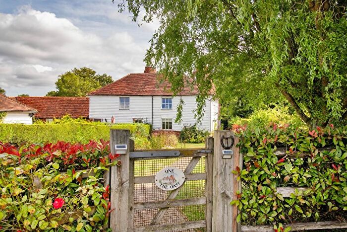 4 Bedroom Property For Sale In Gate Court Farm, Station Road, Northiam, E Sussex, TN31