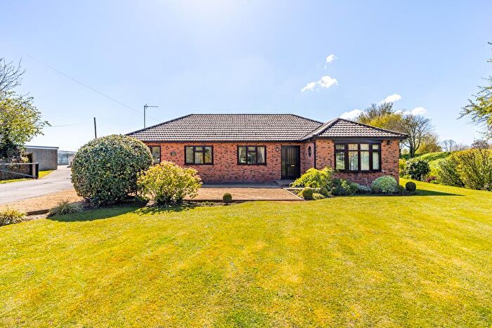 3 Bedroom Bungalow For Sale In Low Road, Spalding, PE12