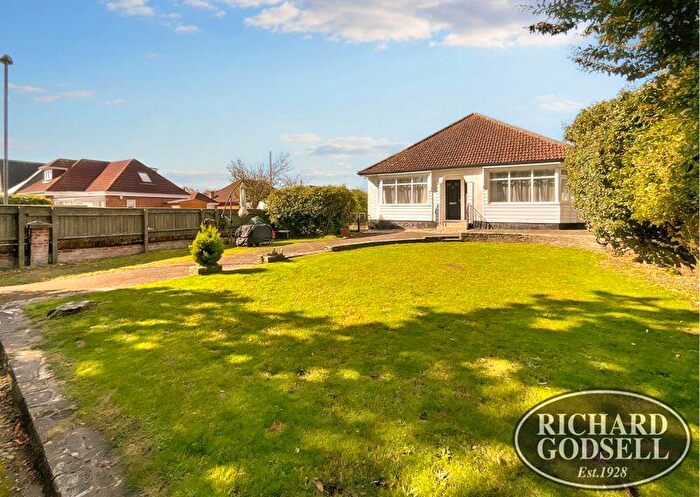 4 Bedroom Detached Bungalow For Sale In West Christchurch, BH23
