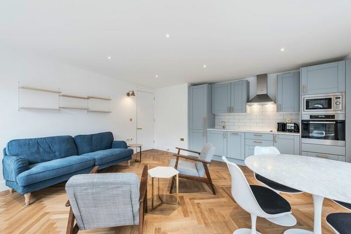 1 Bedroom Flat To Rent In Tennis Court, Borough, SE1