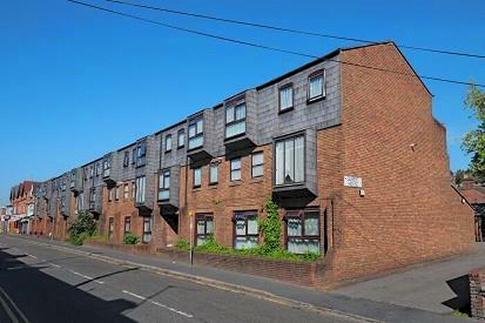 1 Bedroom Apartment To Rent In High Wycombe, Buckinghamshire, HP11