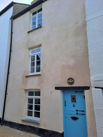 1 Bedroom Terraced House To Rent In Lower Chapel Street, Looe, PL13
