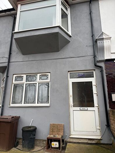 3 Bedroom Terraced House To Rent In Malvern Road, Hornchurch, RM11