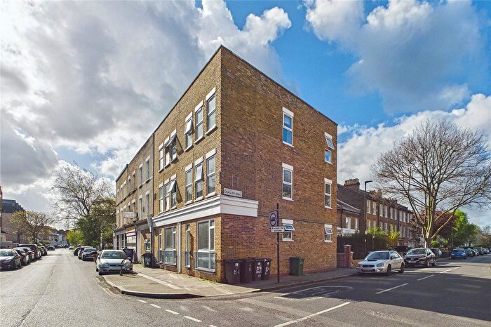 2 Bedroom Flat For Sale In Railton Road, London, SE24