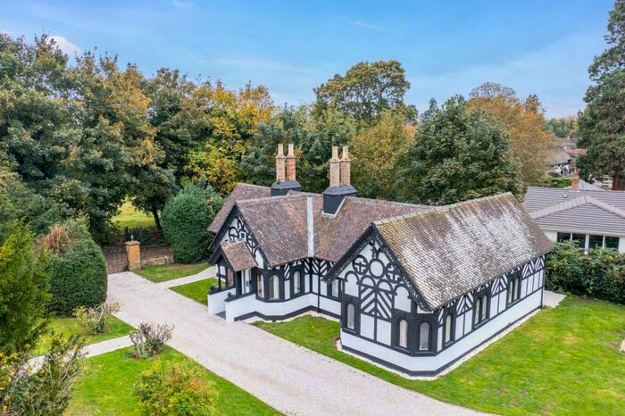 4 Bedroom Detached Bungalow For Sale In Church Lane, Barford, Warwick, CV35