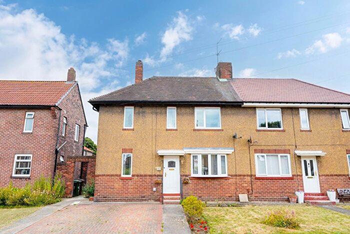 3 Bedroom Semi-Detached House For Sale In Roker Avenue, Whitley Bay, NE25