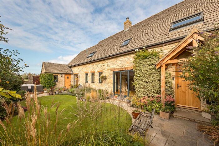 4 Bedroom Semi-Detached House For Sale In Shepherds Close, Weston-On-The-Green, OX25