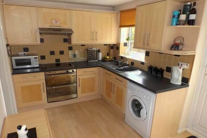 2 Bedroom Terraced House To Rent In Bunting Street, Nottingham, NG7