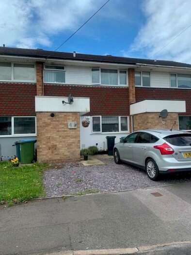 3 Bedroom Terraced House To Rent In Stroud Green Drive, PO21