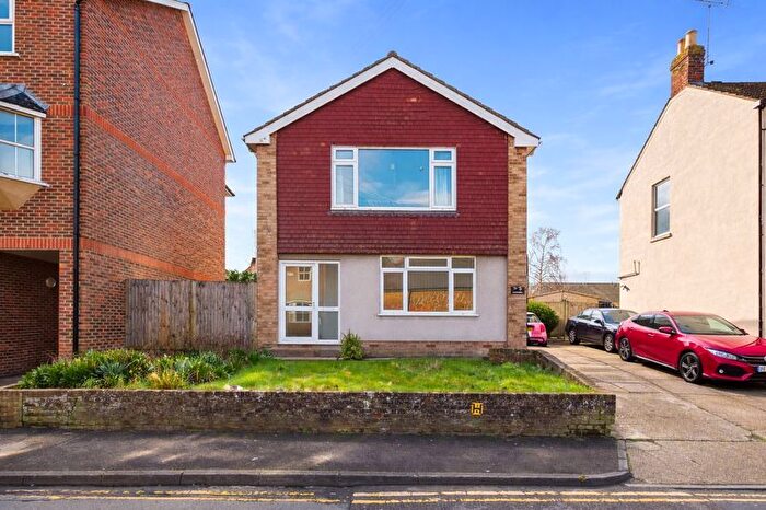 2 Bedroom Flat To Rent In Gordon Road, Canterbury, CT1